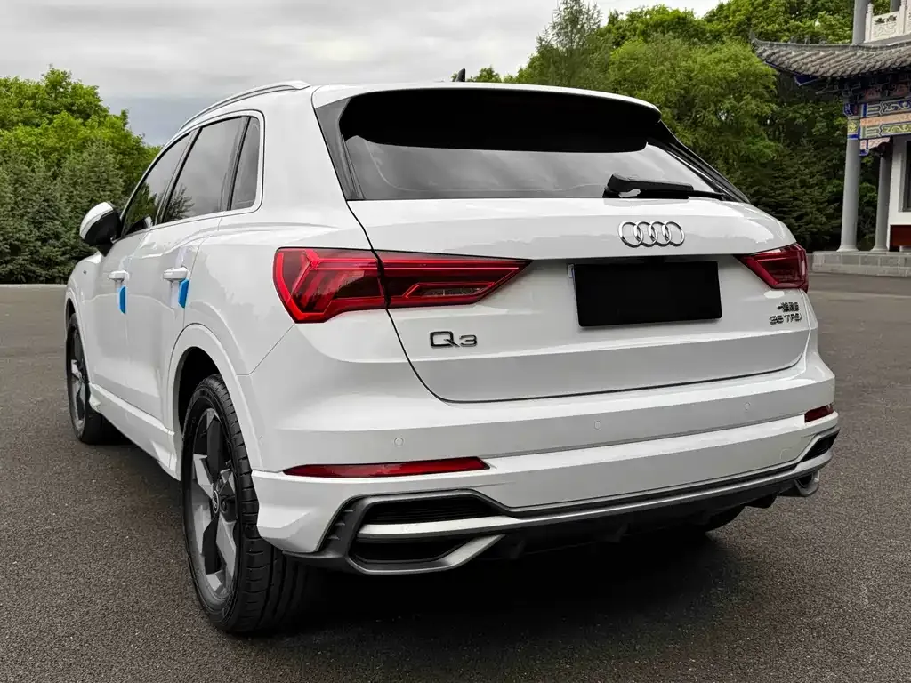 Audi Q3 — фото 9
