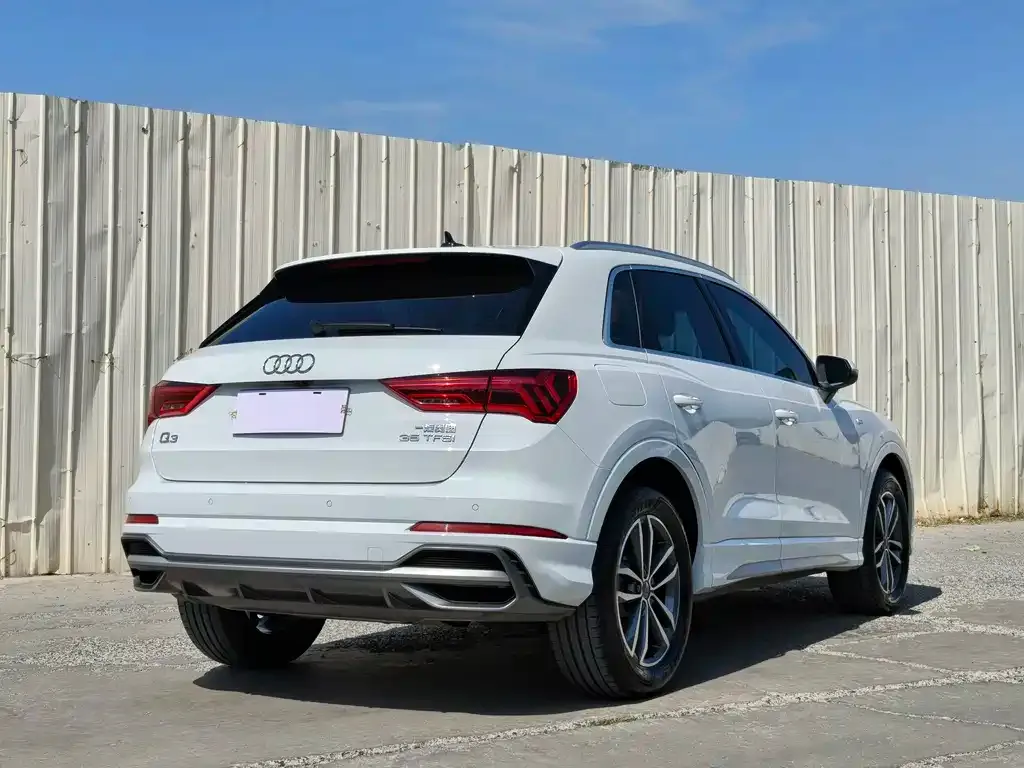 Audi Q3 — фото 6