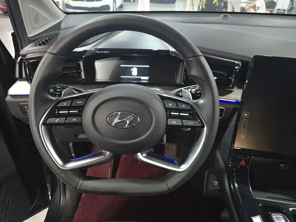 Hyundai Custo — фото 8