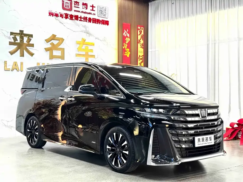 Toyota Vellfire — фото 7