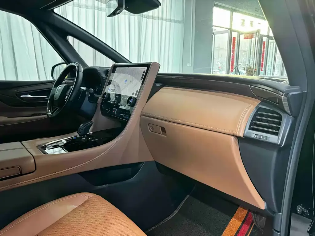 Toyota Vellfire — фото 10