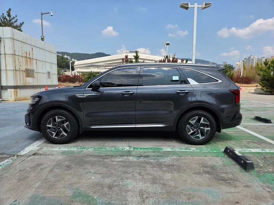 Kia Sorento — фото 3