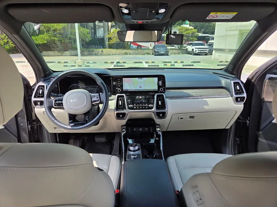 Kia Sorento — фото 9