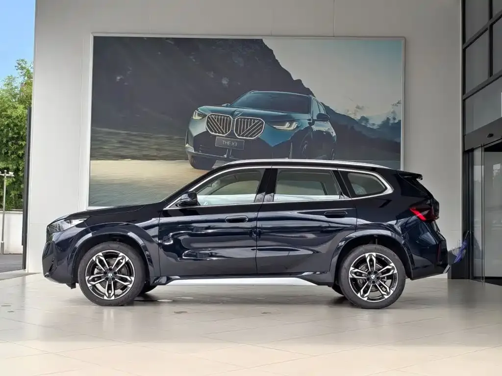BMW X1 — фото 5