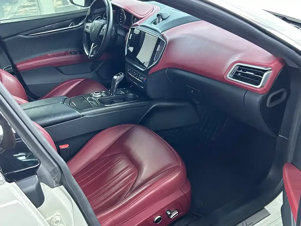 Maserati Ghibli — фото 6