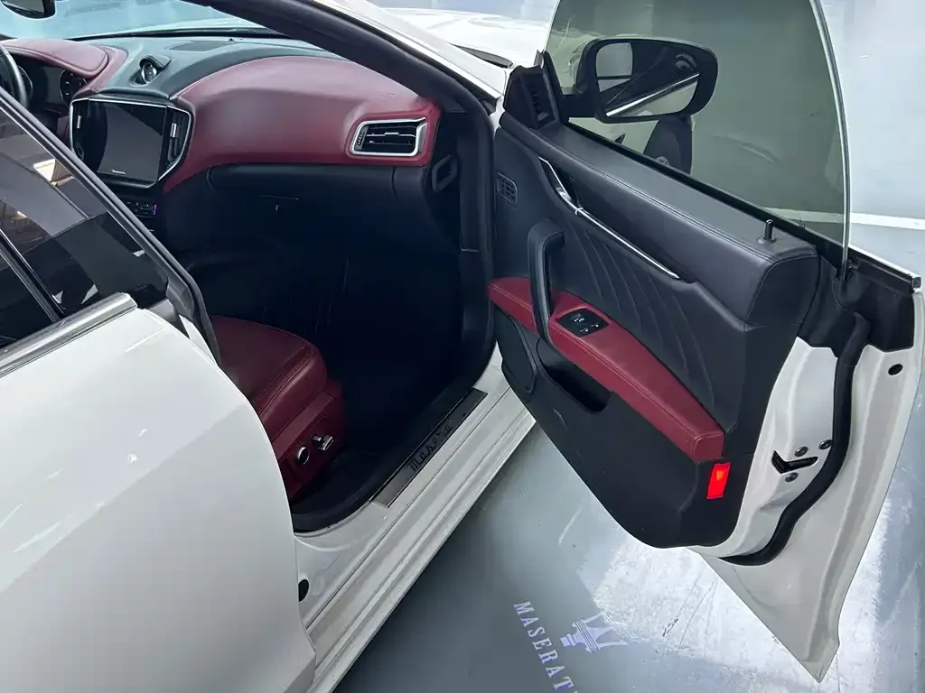 Maserati Ghibli — фото 4