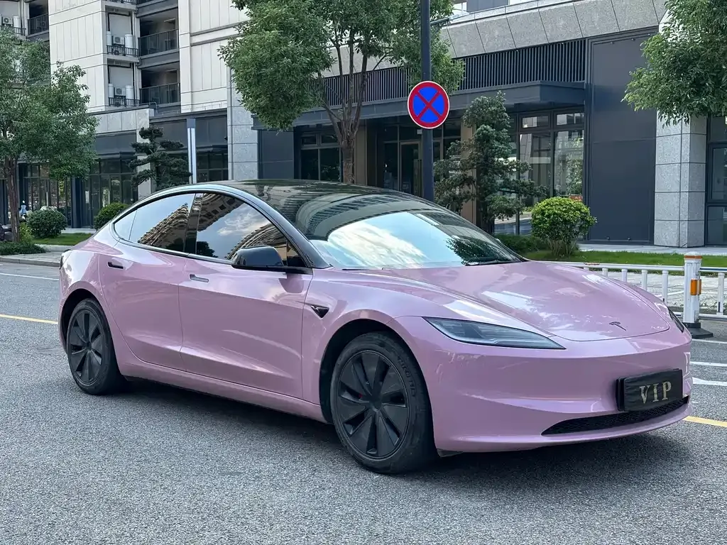 Tesla Model 3 — фото 4