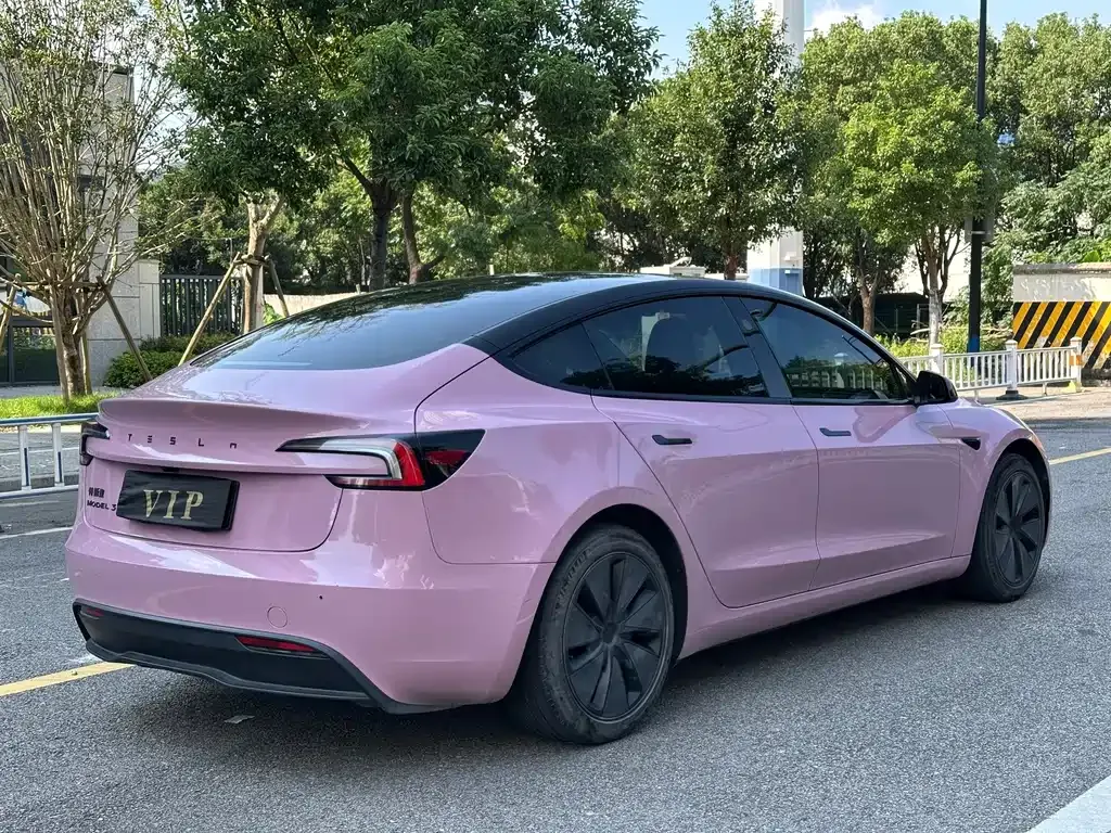 Tesla Model 3 — фото 10