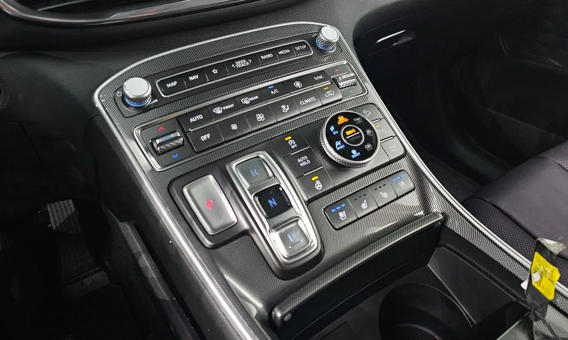 Hyundai Santafe — фото 8
