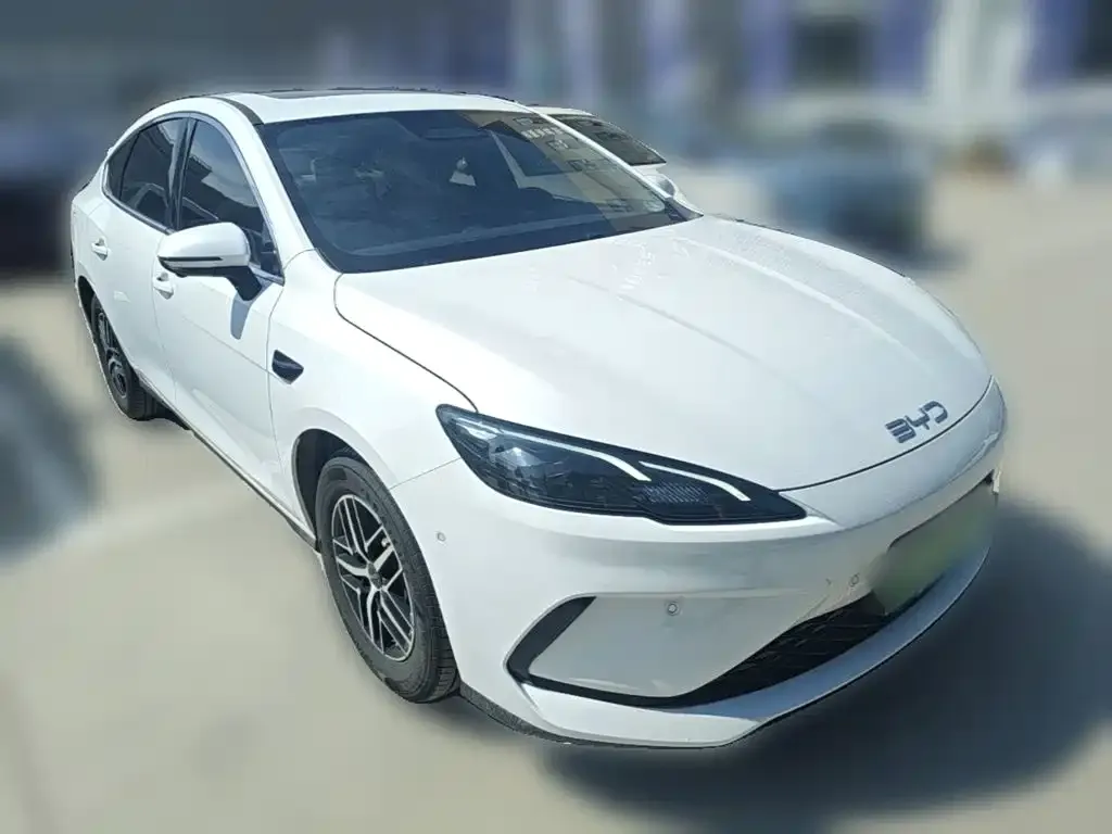 BYD Seal 05 DM-i — фото 5