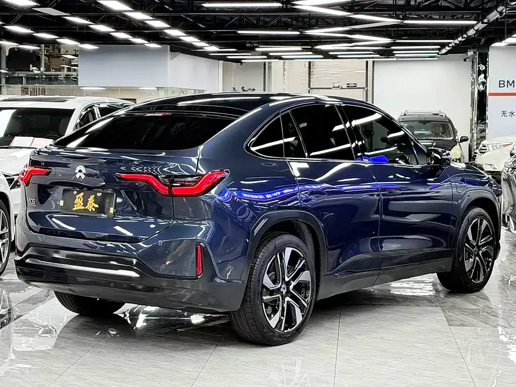 NIO EC6 — фото 10