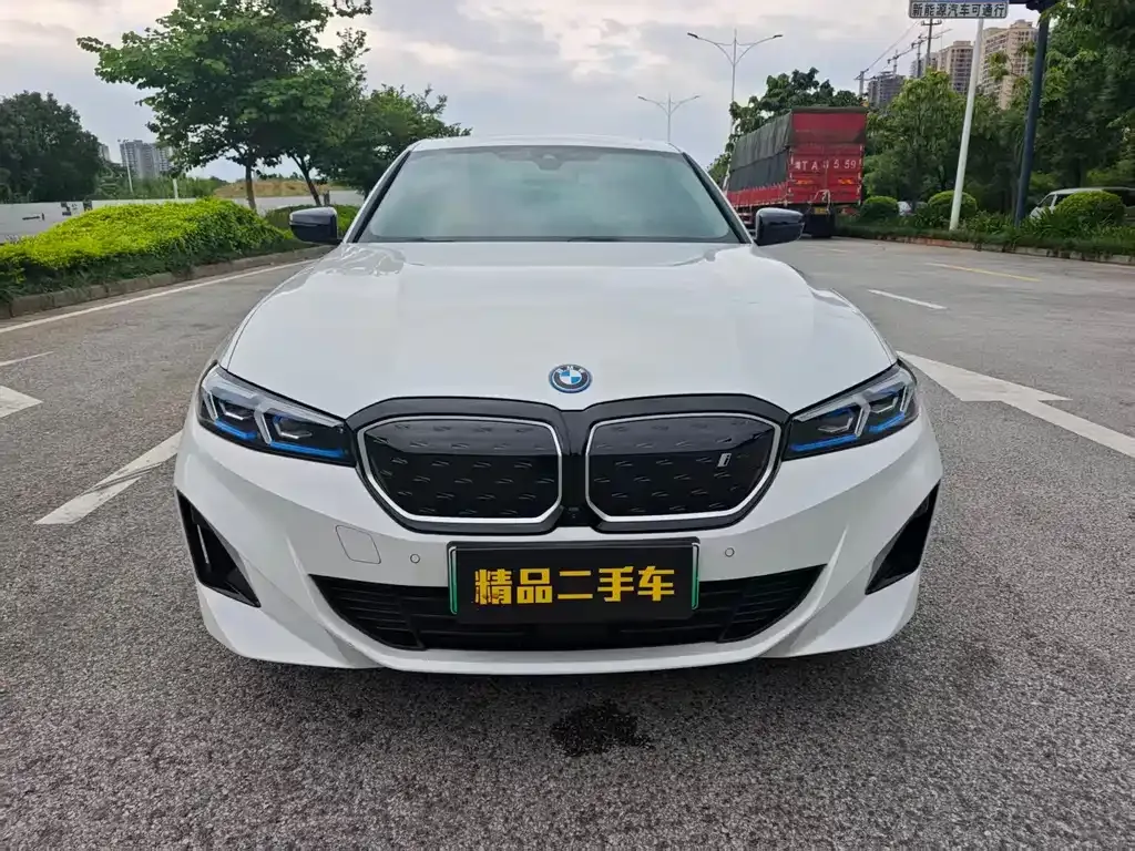 BMW i3 — фото 10