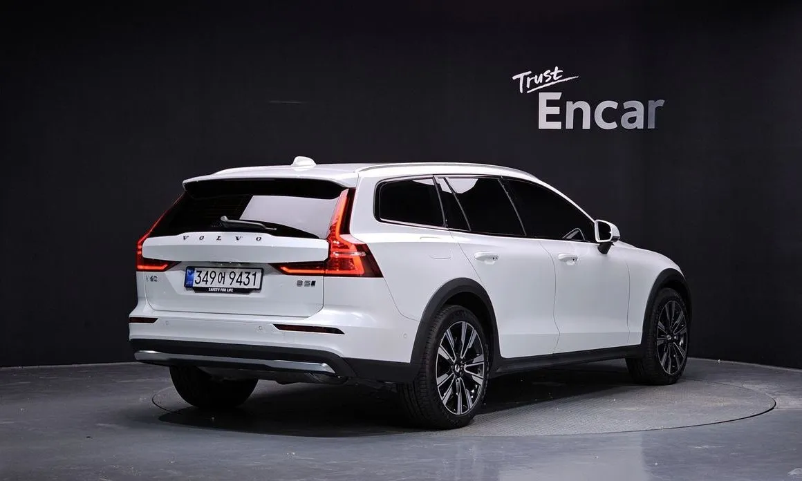 Volvo V60 — фото 2