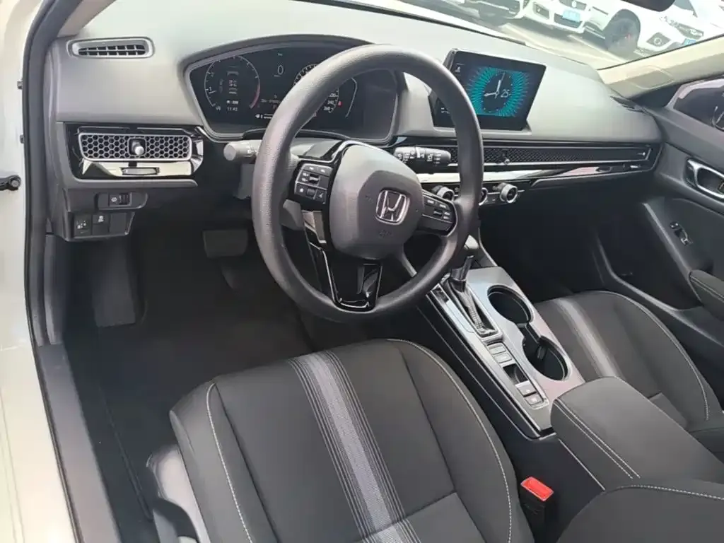 Honda Civic — фото 5
