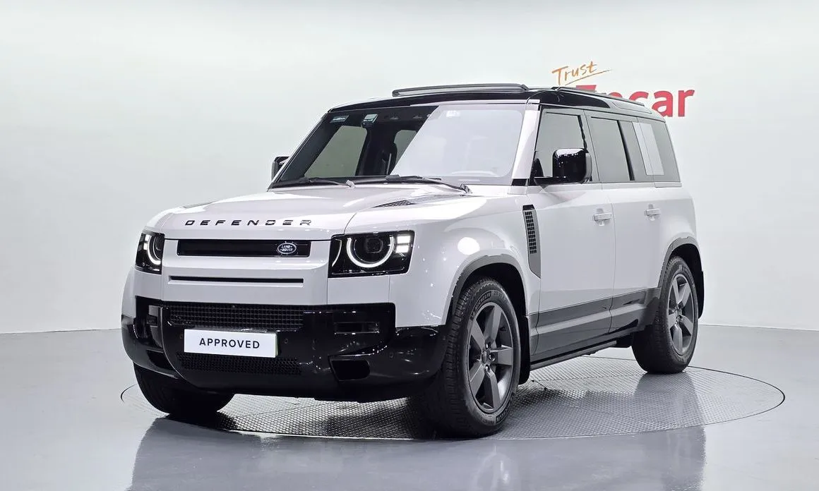 Land Rover Defender — фото 1