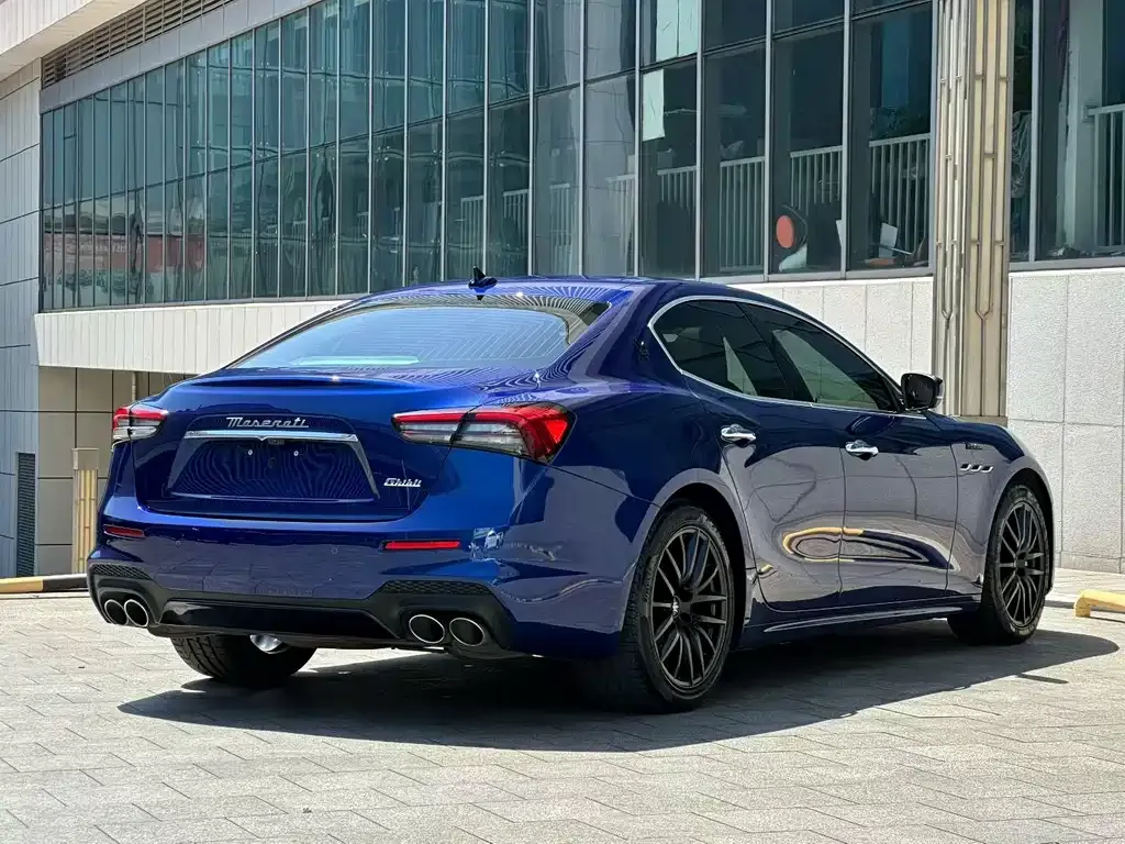 Maserati Ghibli — фото 5