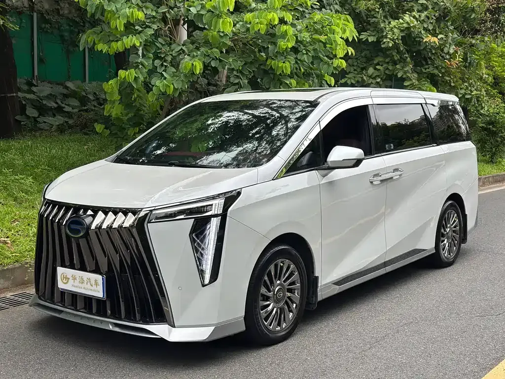 GAC Motor Trumpchi M8 — фото 1