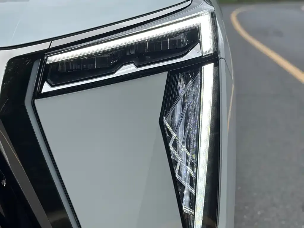 GAC Motor Trumpchi M8 — фото 3