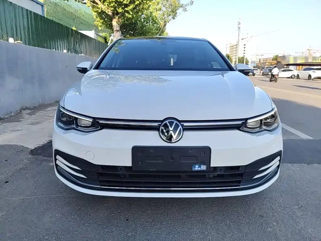 Volkswagen Golf — фото 10