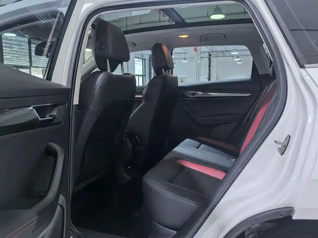 Skoda Karoq — фото 2