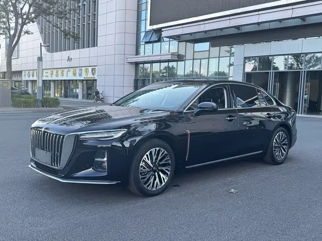 Hongqi H5 — фото 1