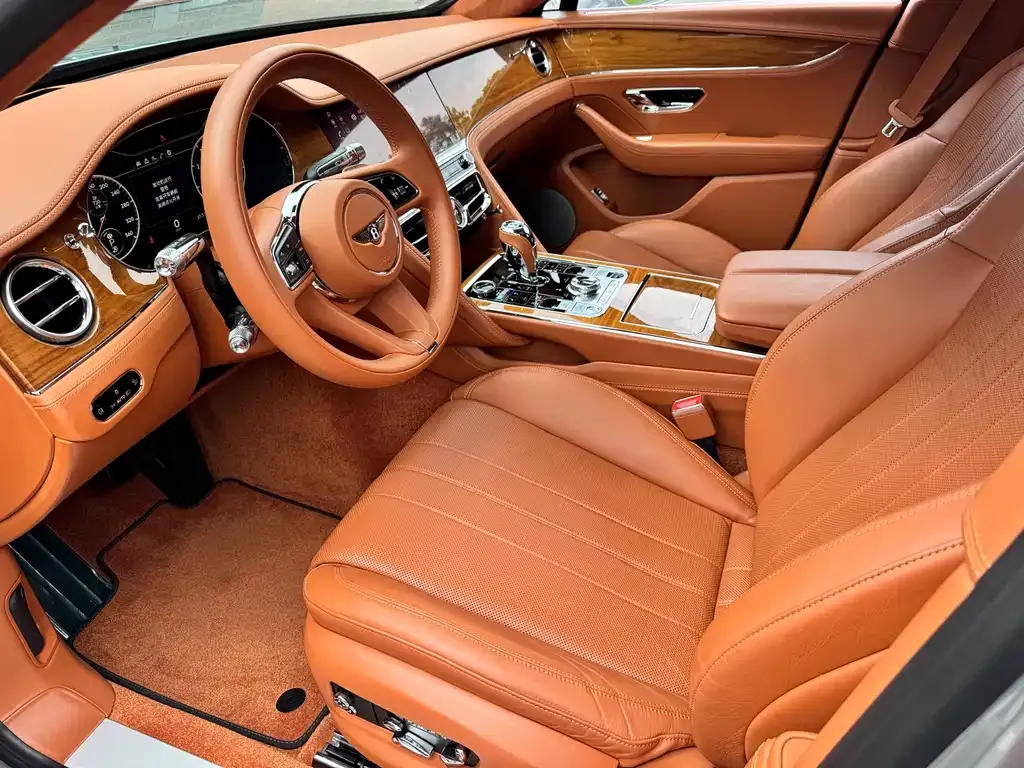 Bentley Flying Spur — фото 7