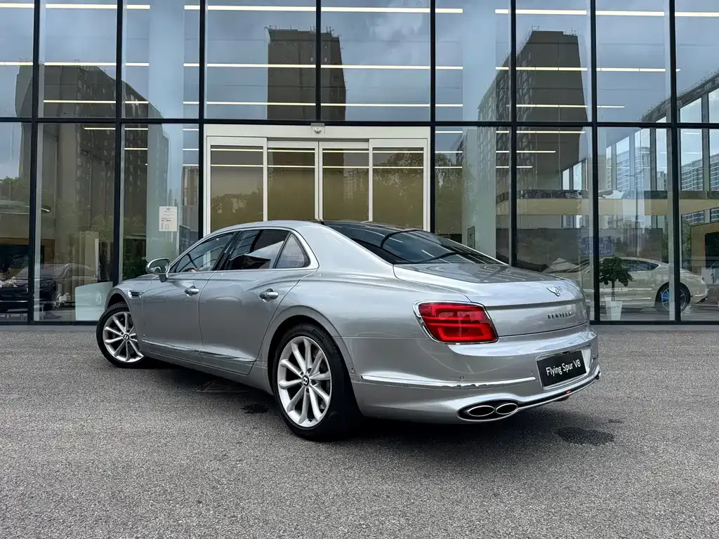 Bentley Flying Spur — фото 8