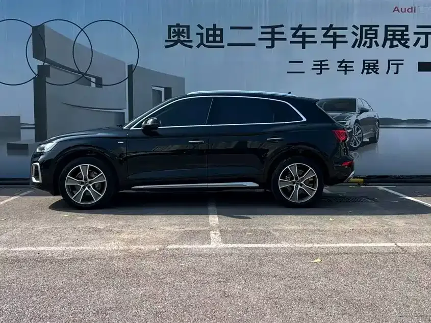 Audi Q5L — фото 3
