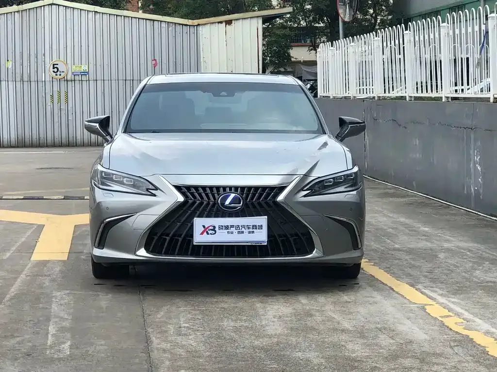 Lexus ES — фото 6