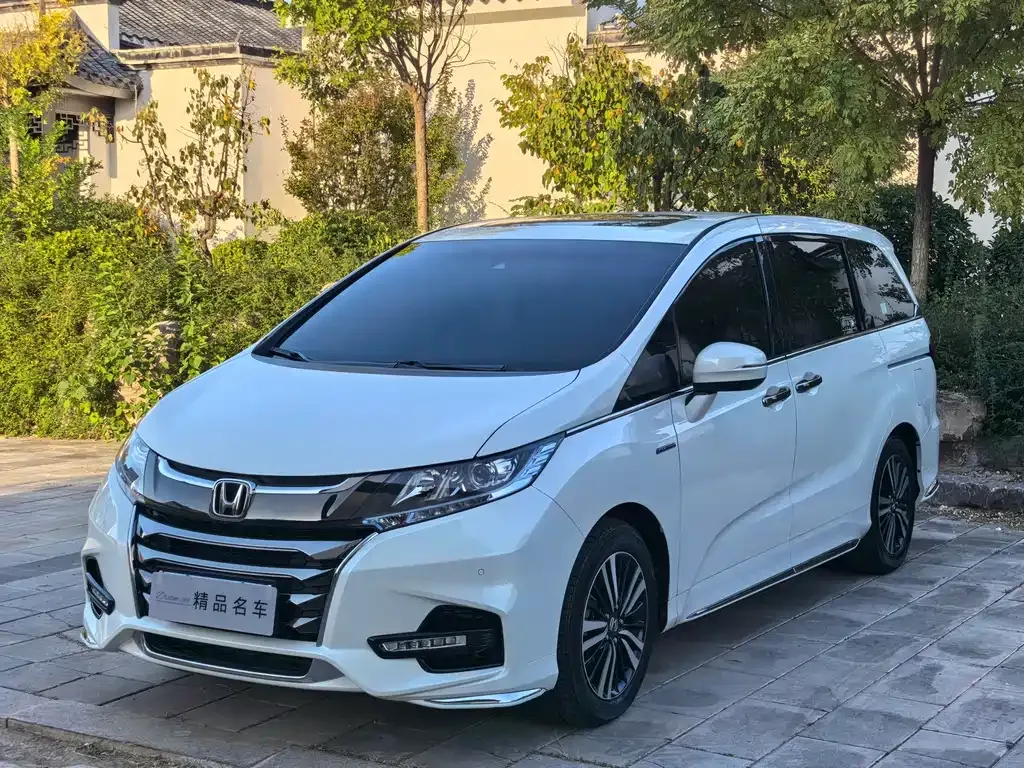 Honda Odyssey — фото 1