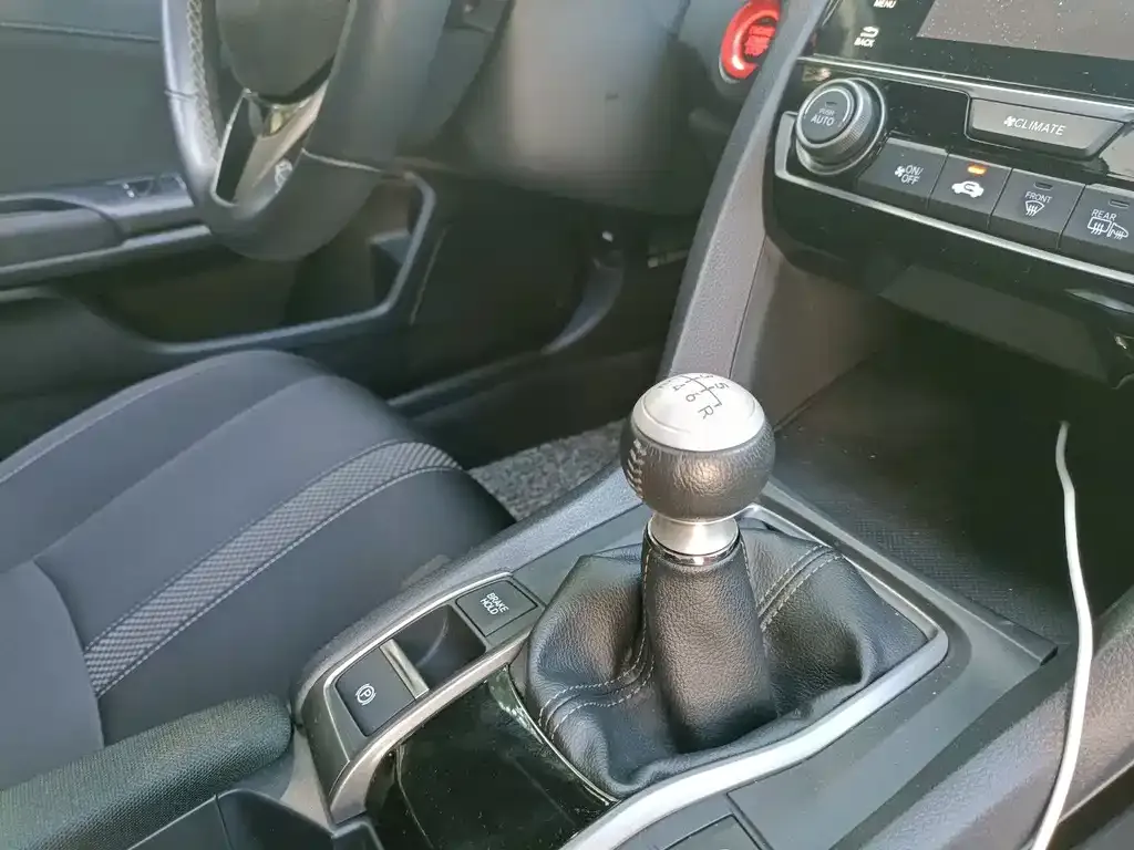 Honda Civic — фото 5