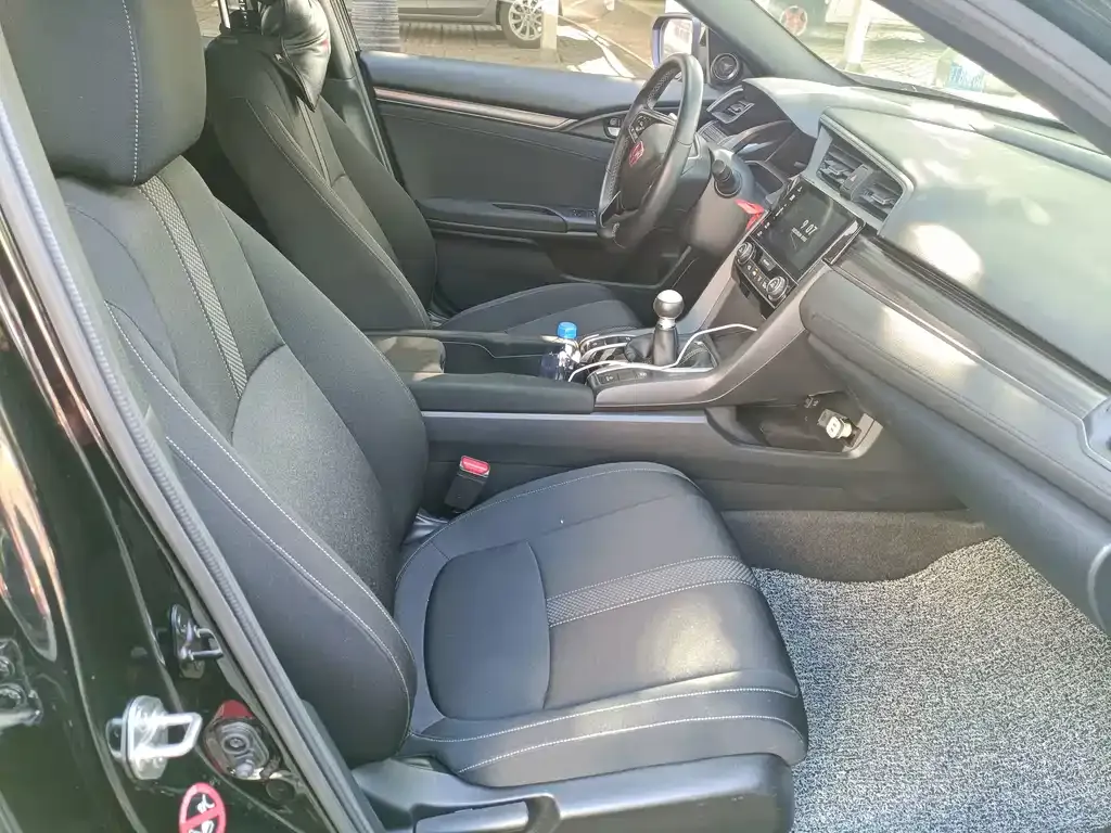 Honda Civic — фото 9
