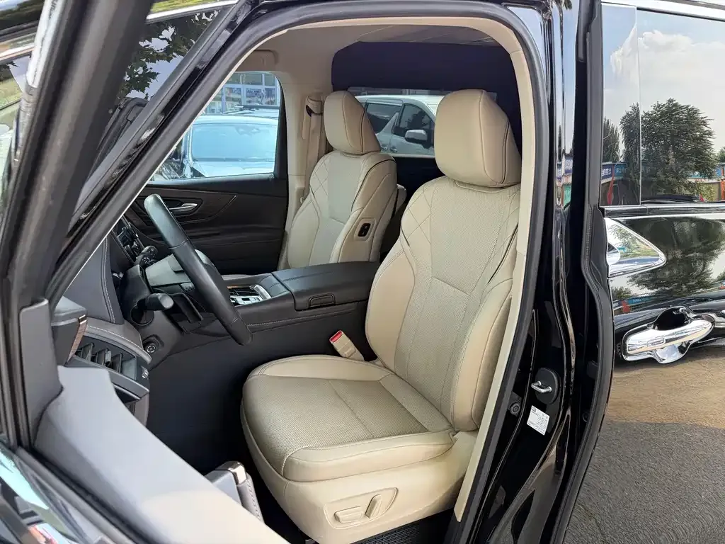 Toyota Alphard — фото 3