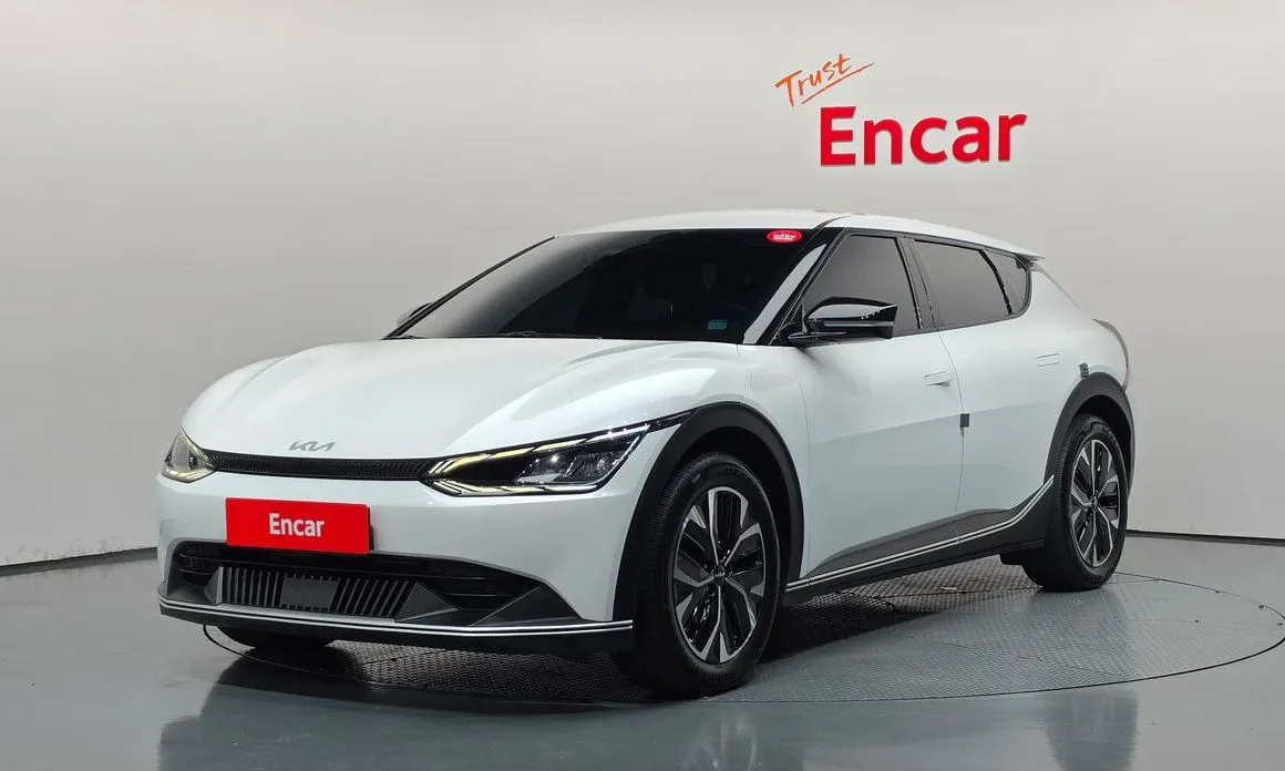 Kia EV6 — фото 1