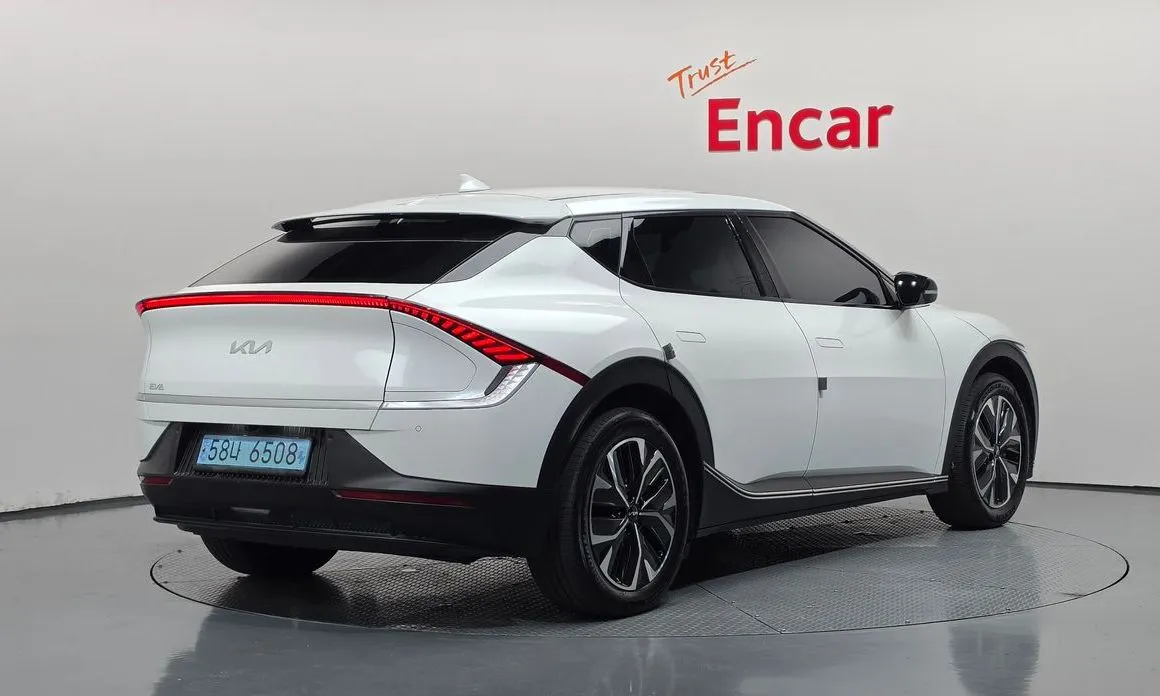Kia EV6 — фото 7