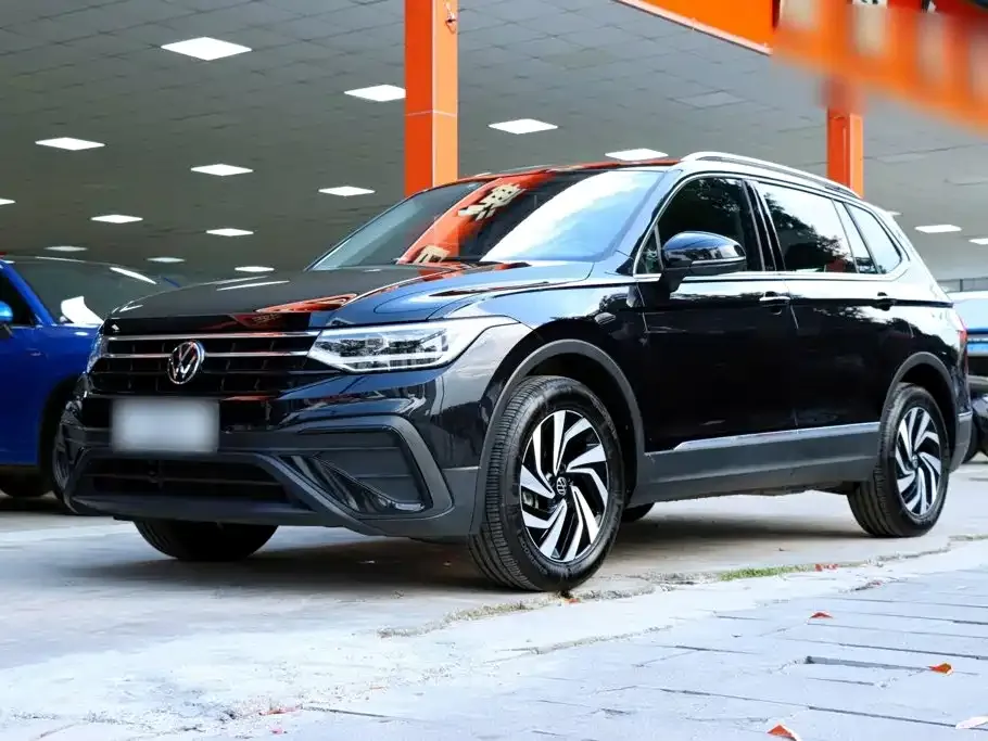 Volkswagen Tiguan L — фото 9