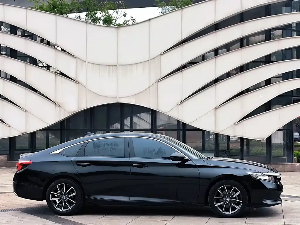 Honda Inspire — фото 4