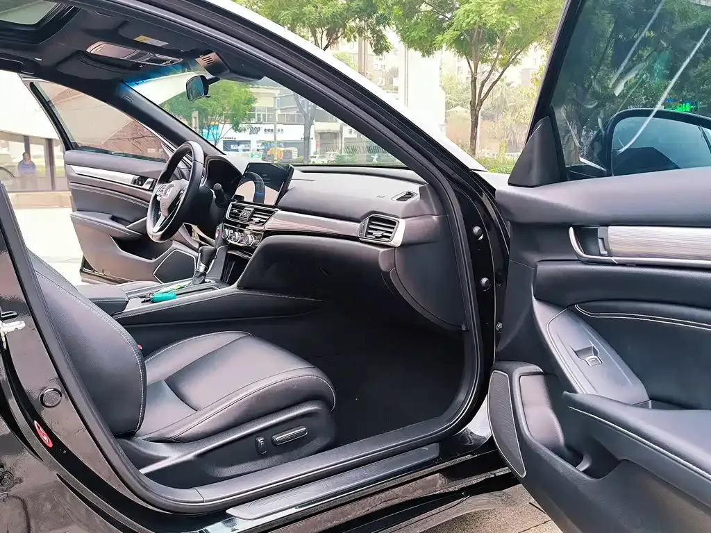 Honda Inspire — фото 5