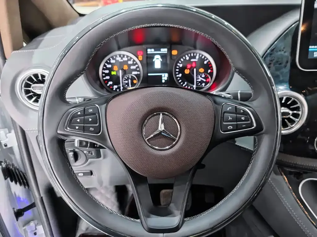 Mercedes-Benz Vito — фото 9
