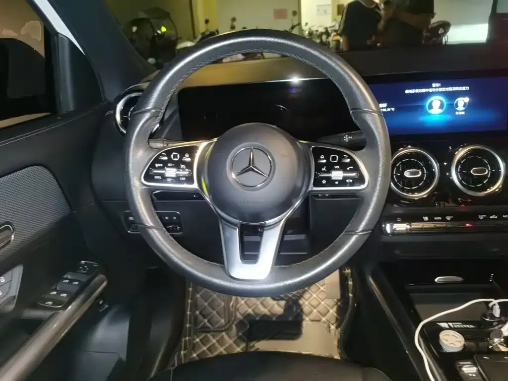 Mercedes-Benz GLA — фото 4