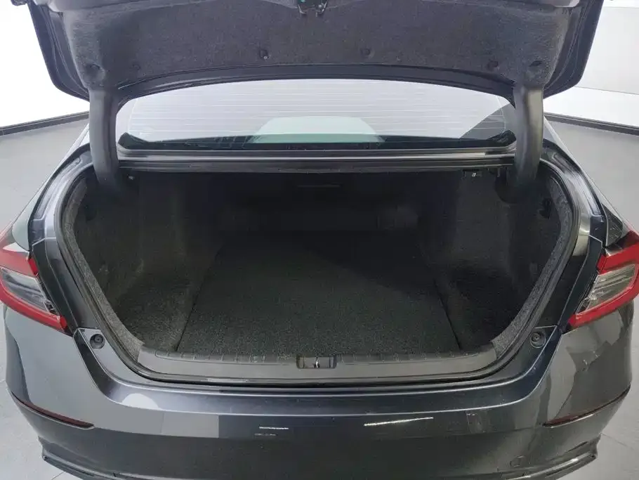 Honda Accord — фото 5