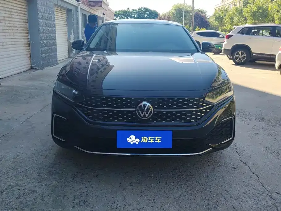 Volkswagen Passat — фото 8