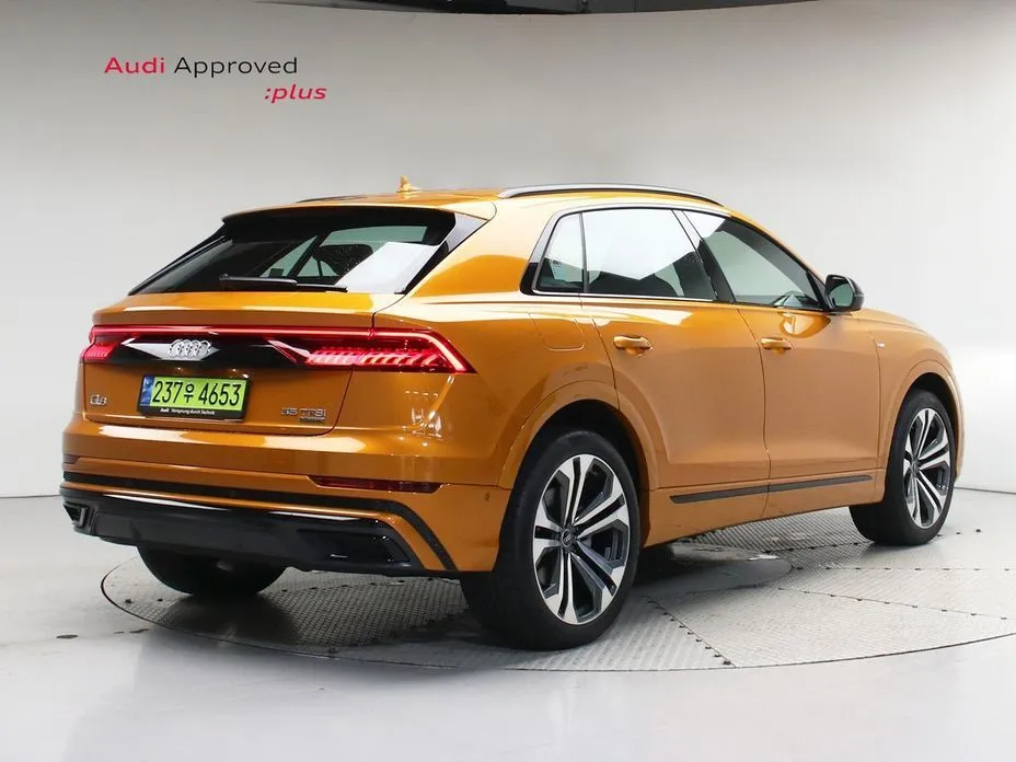 Audi Q8 — фото 7