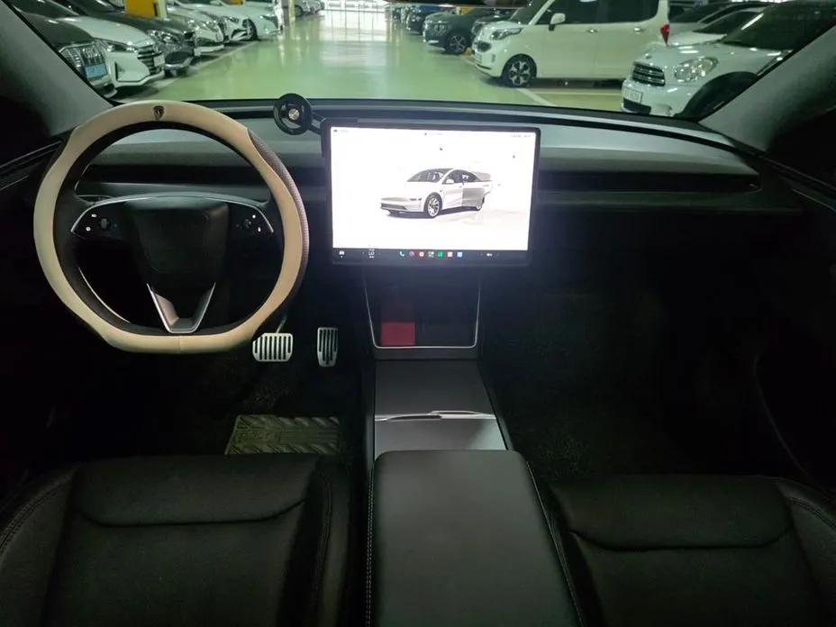 Tesla Model Y — фото 4