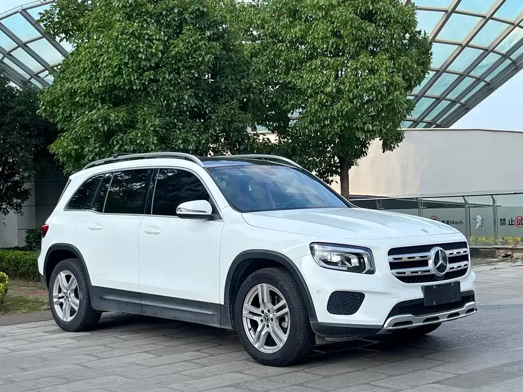 Mercedes-Benz GLB — фото 6