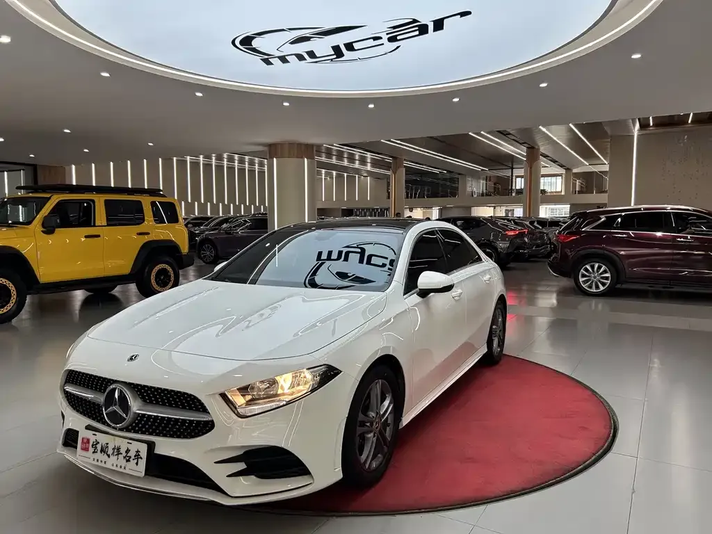 Mercedes-Benz A-Class — фото 1