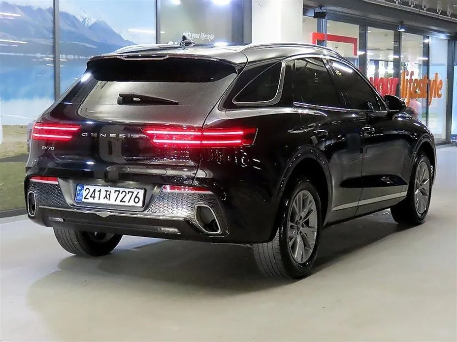Genesis GV70 — фото 10