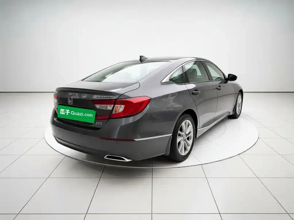 Honda Accord — фото 5