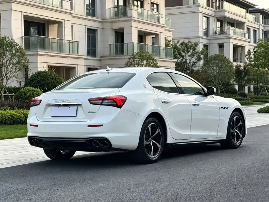 Maserati Ghibli — фото 5