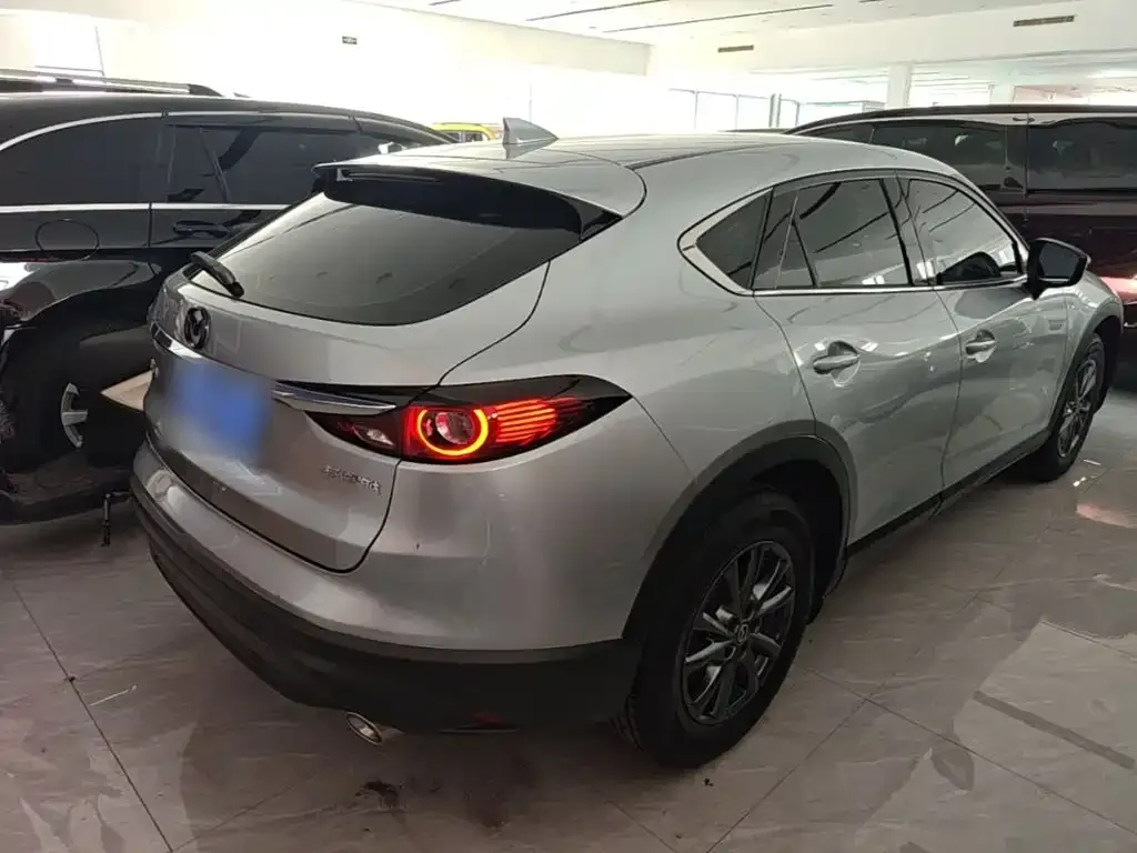 Mazda CX-4 — фото 6